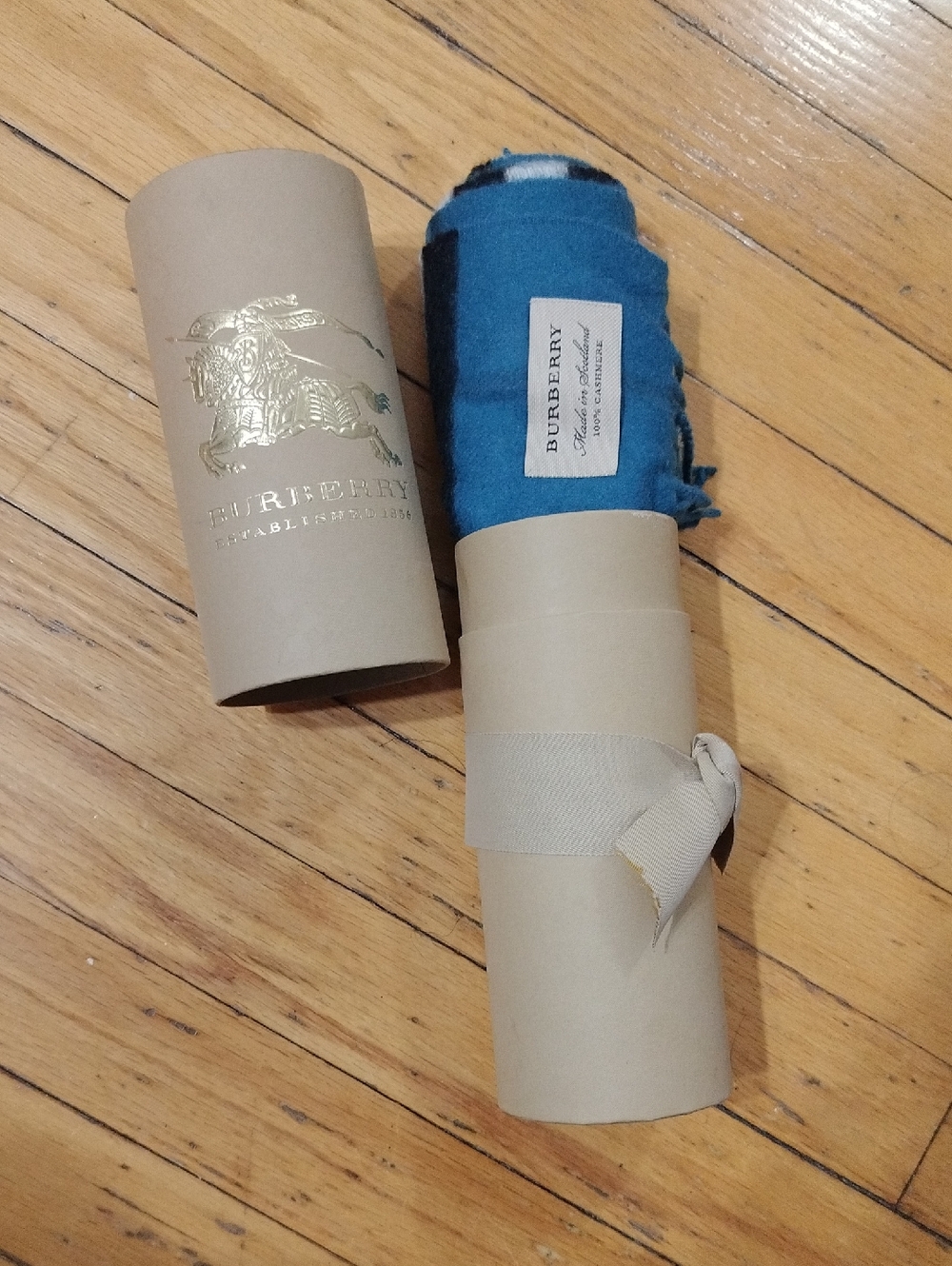 Burberry Teal and Black Cashmere Scarf with Fringe - Picture 3 of 3